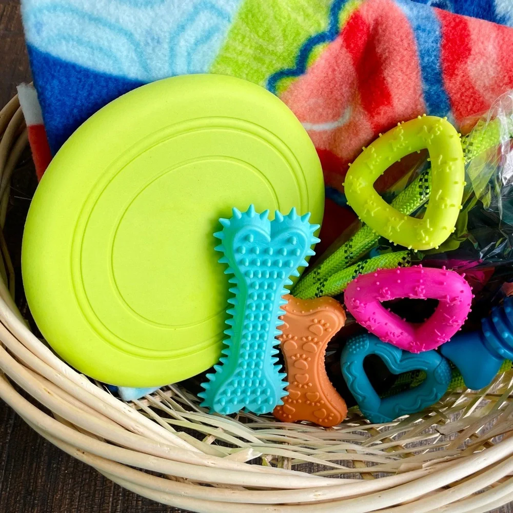 Brand new 🐾🦴 Colorful Puppy & Small & Medium Sized Dog Chew Toys 🐩🐕‍🦺  4 Pack 💓